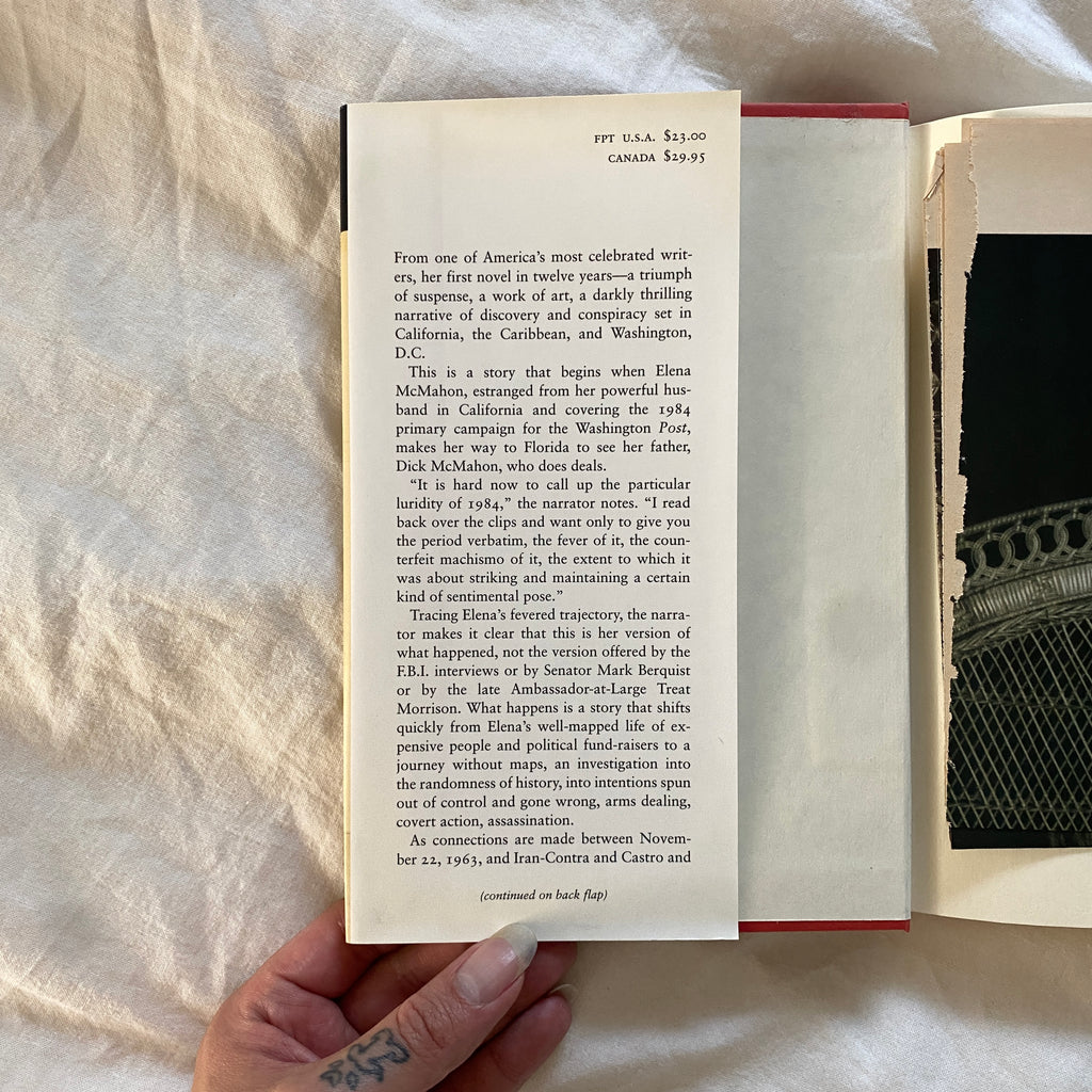 The Last Thing He Wanted by Joan Didion