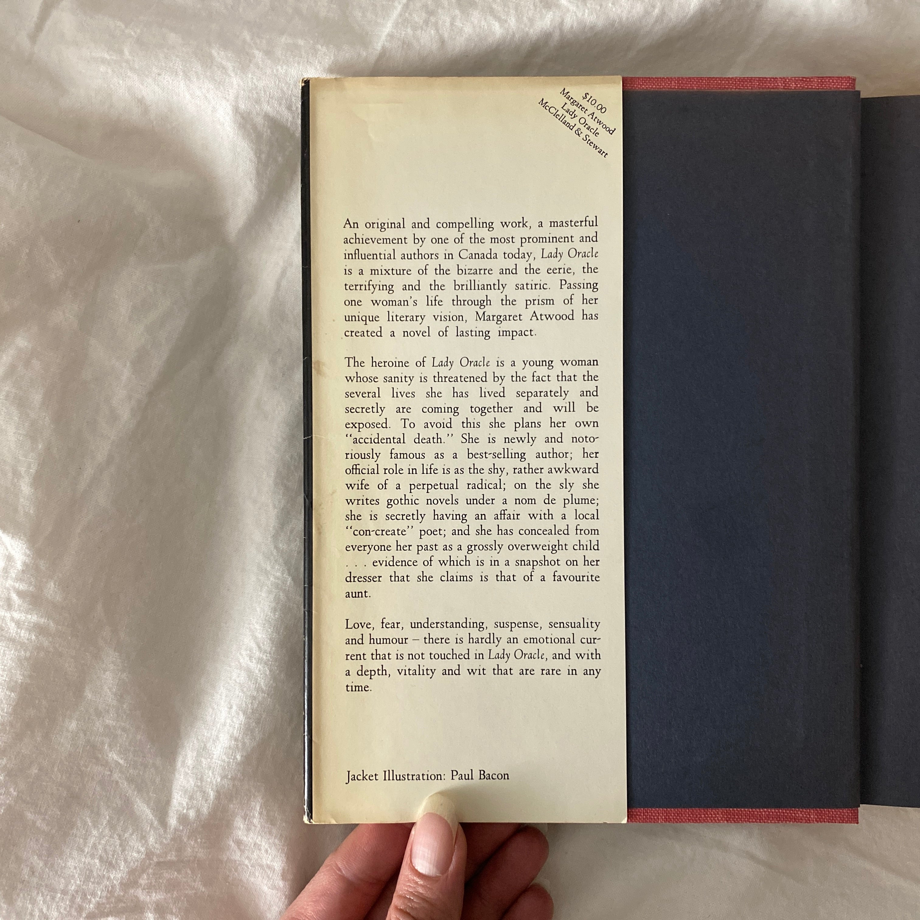 Lady Oracle by Margaret Atwood