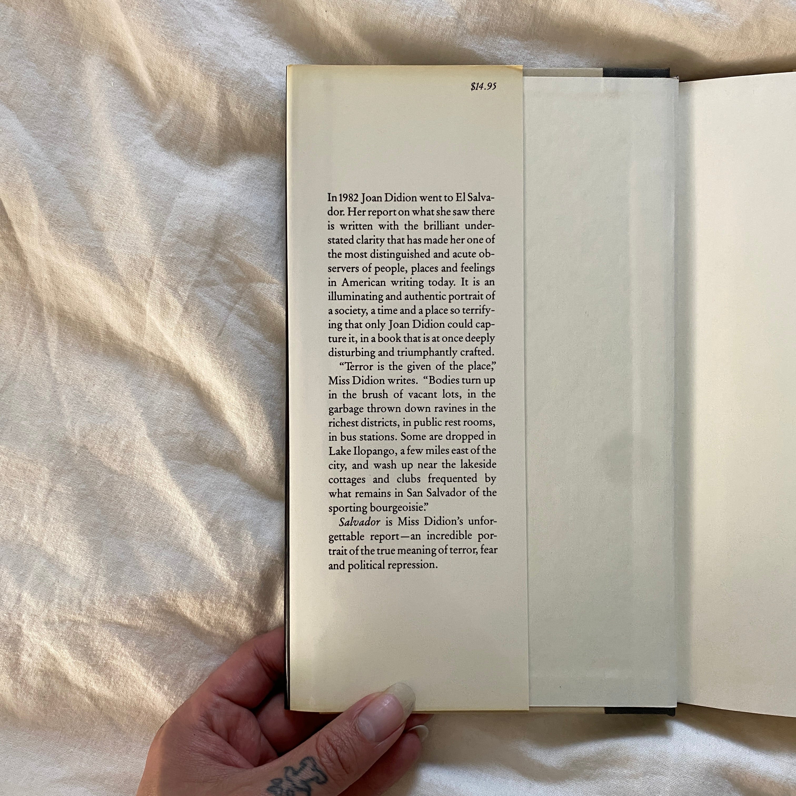 Salvador by Joan Didion